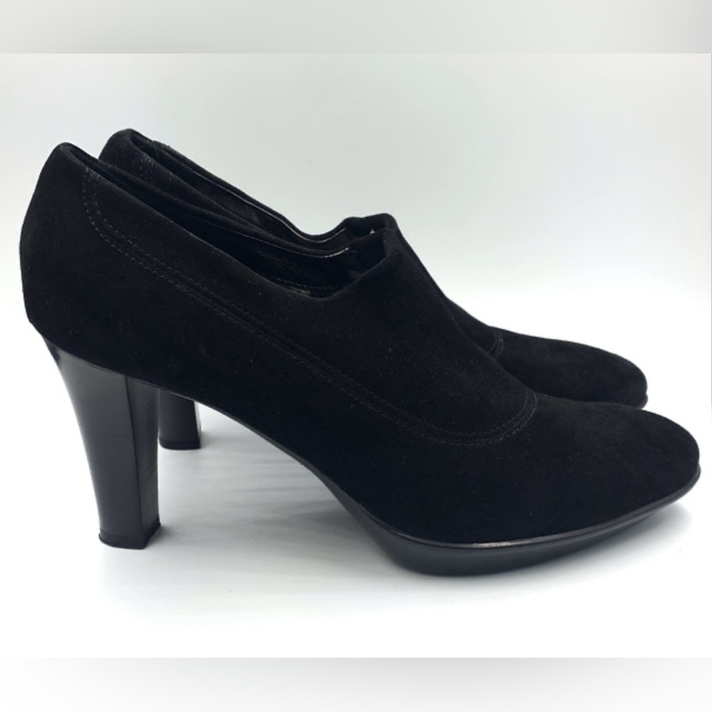 AQUATALIA BY MARVIN K. Black Suede Rosetta Stretch Ankle Boots 8